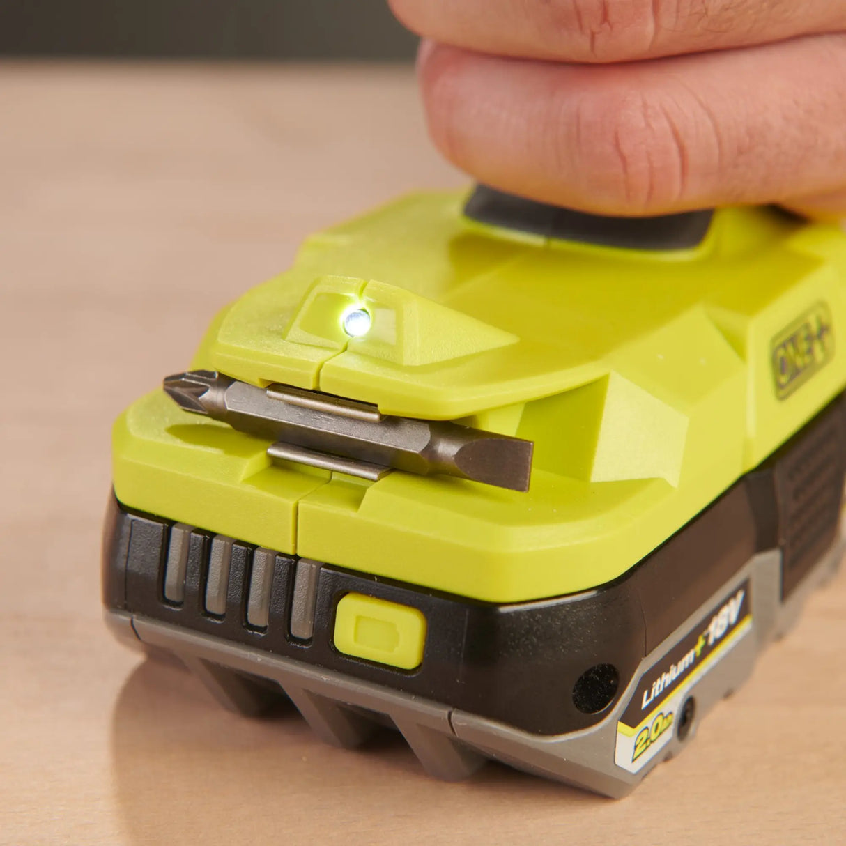 Avvitatore a Percussione Ryobi R18PD2-120B 18V 2Ah