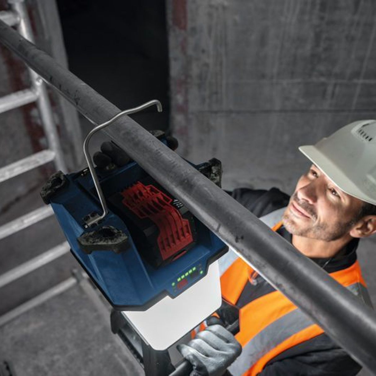 06014A5000 - Bouwplaatslamp Bosch GLA 18VH-7500 PRO 18V - Afbeelding 25