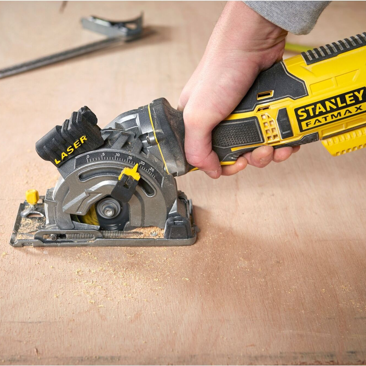 FME380K-QS - Mini cirkelzaag Stanley FatMax FME380K 650W - Afbeelding 7