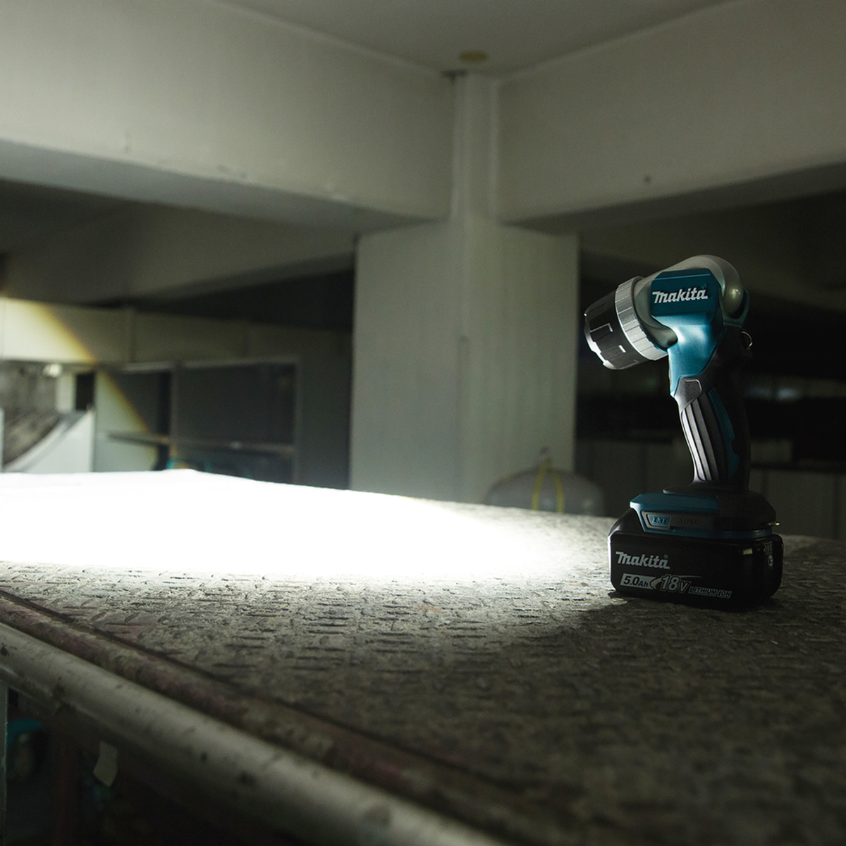 DEBDML808 - LED-zaklamp Makita DEBDML808 18V LXT - Afbeelding 11
