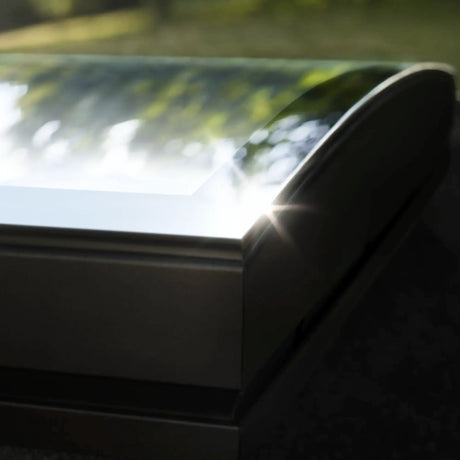Finestra tetti piani con vetro curvo Velux CVU S3X101
