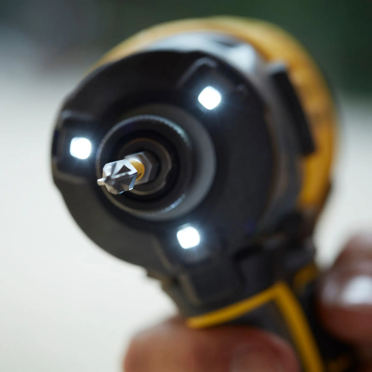 Avvitatore a Impulsi Stanley SFMCF820D2K-QW 20V 2Ah