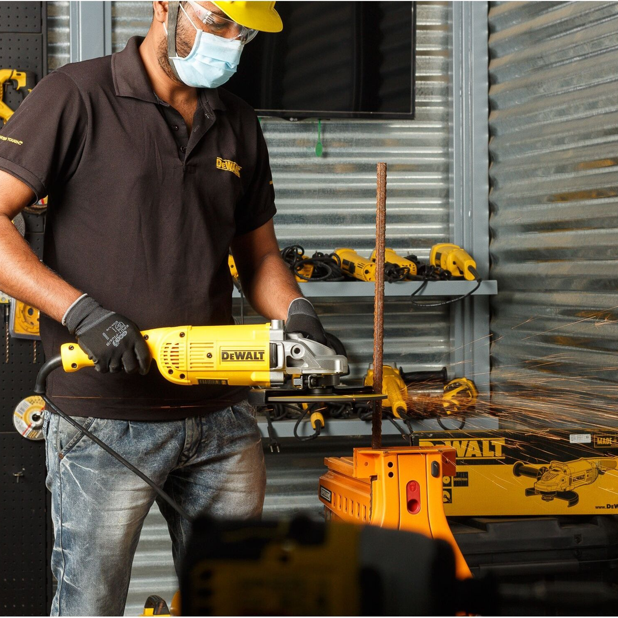 DWE492-QS - Slijpmachine Dewalt DWE492-QS 230mm 2200W - Afbeelding 5