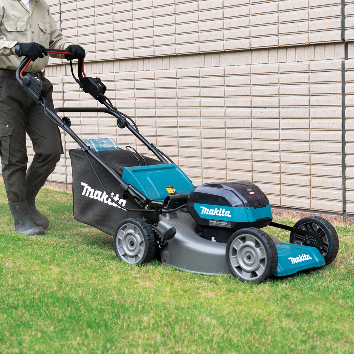 LM001GT201 - Rasaerba a Batteria Makita LM001GT201 XGT 40V 480mm Semovente - Immagine 25
